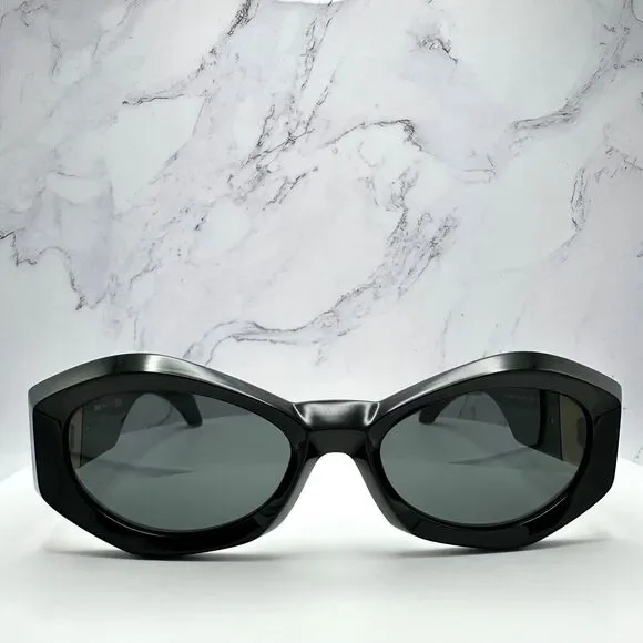 New Versace Sunglasses - Picture 4 of 16